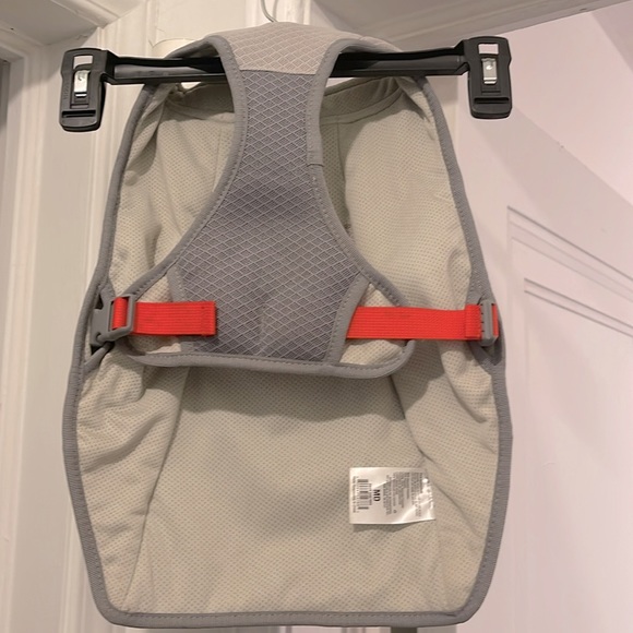 NWT, Reddy dog vest, M 18 - 21 inches, Grey/ Red - Picture 3 of 11